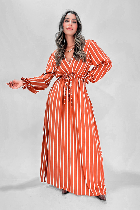 01 vestido longo estampado com cintura em canaleta