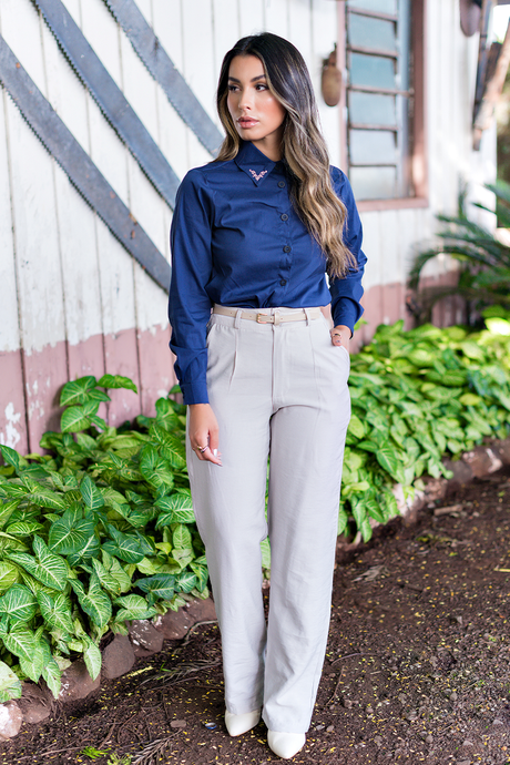 01 calca reta alfaiataria com pregas frontais e cinto