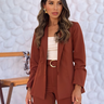 03 conjunto alfaiataria blazer e calca pantalona com cinto