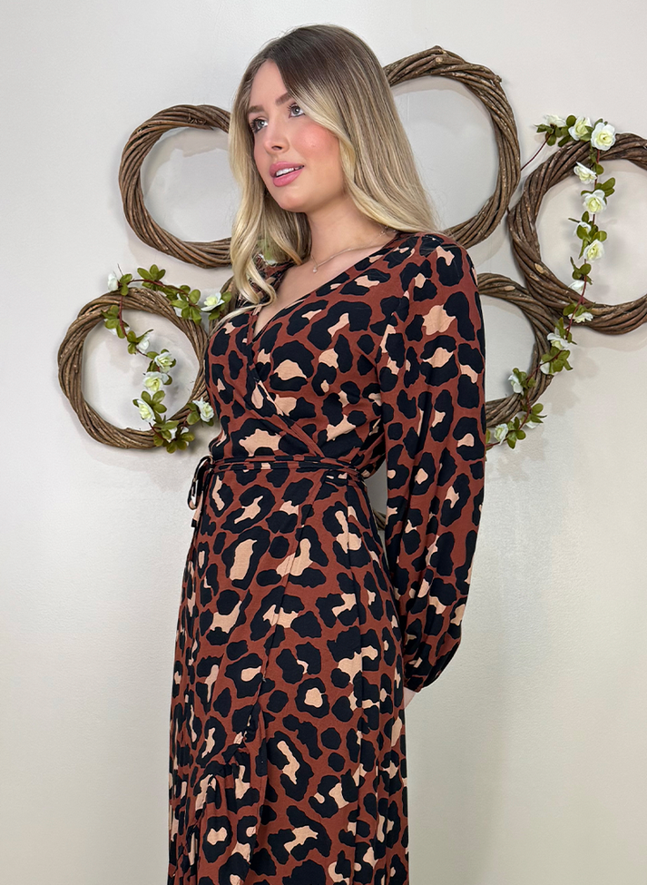 02 vestido midi transpassado de oncinha