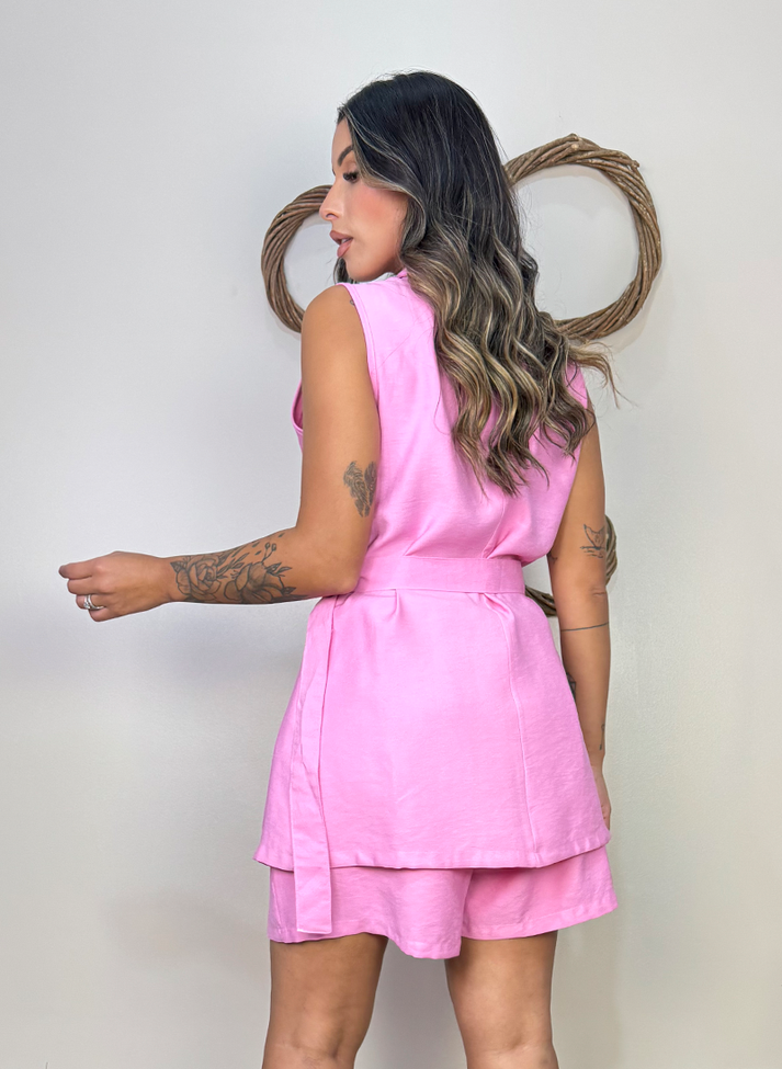 11 conjunto alfaiataria maxi colete e shorts