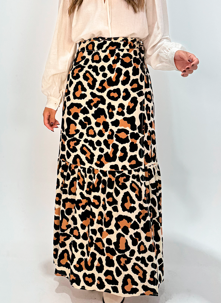 06 saia oncinha transpassada