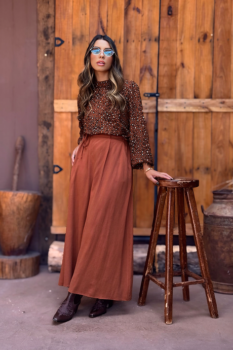 02 blusa estampada manga longa com gola alta