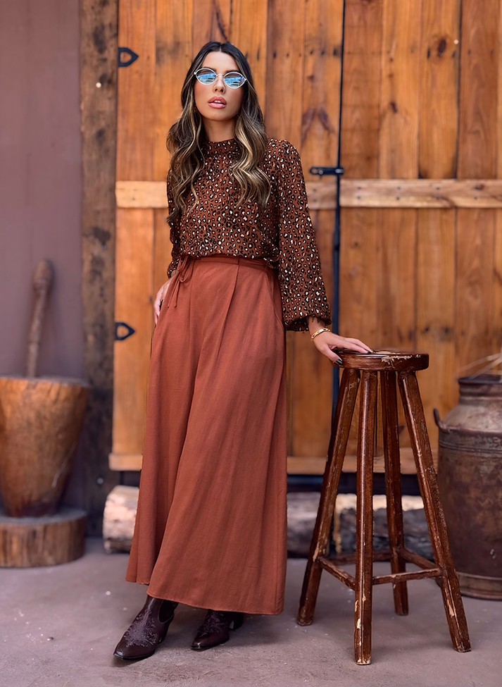 02 blusa estampada manga longa com gola alta