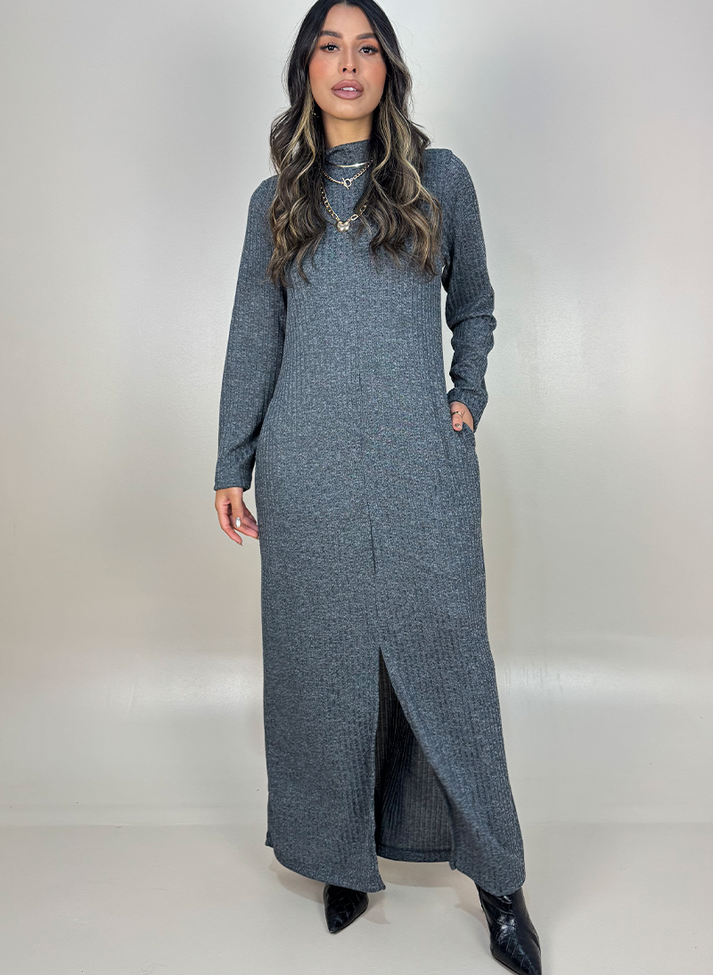 01 vestido longo de gola alta em malha canelada