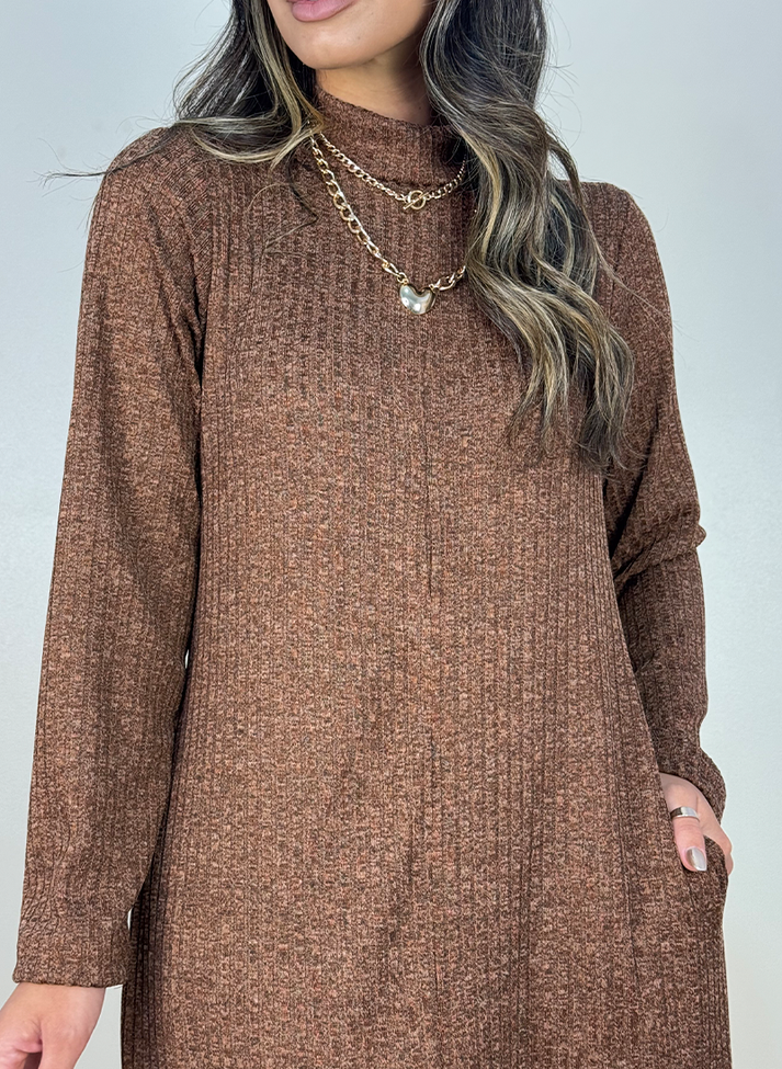 10 vestido longo de gola alta em malha canelada