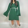 01 vestido curto em linho com mangas em babados
