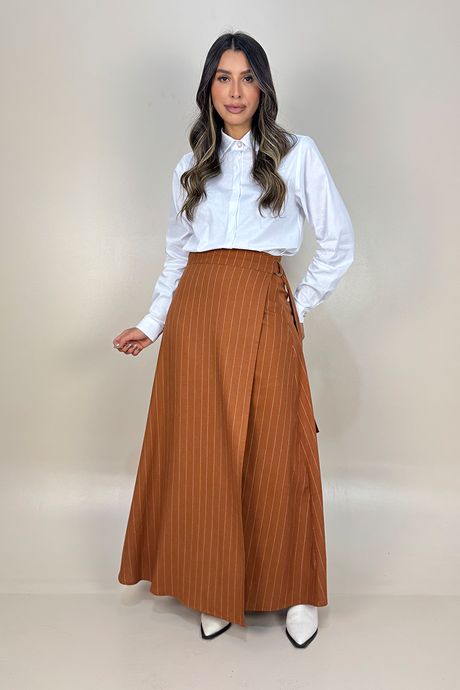 01 saia midi transpassada em linho com risca de giz