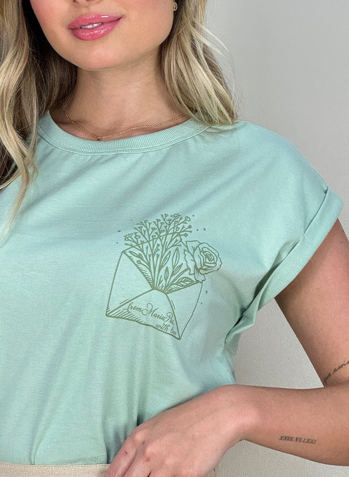 04 muscle tee com estampa de carta