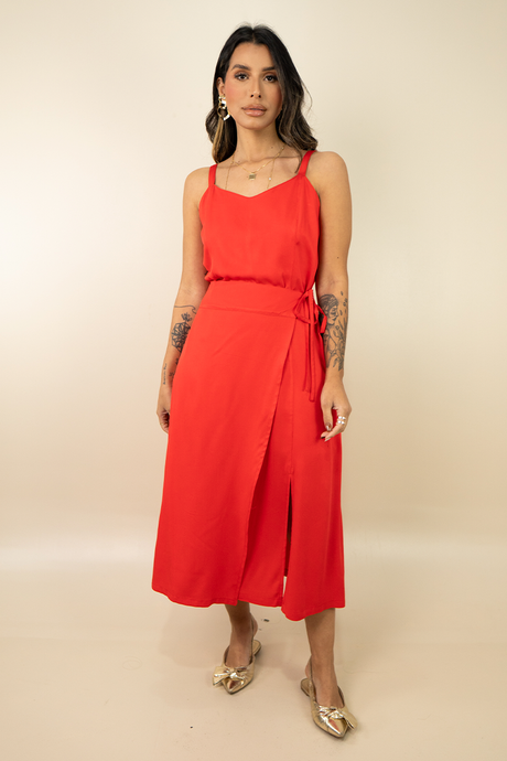 02 vestido midi de alcinha com sobreposicao transpassada